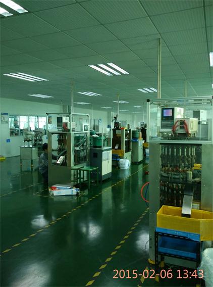 High speed and efficient alkaline battery spot welding machine